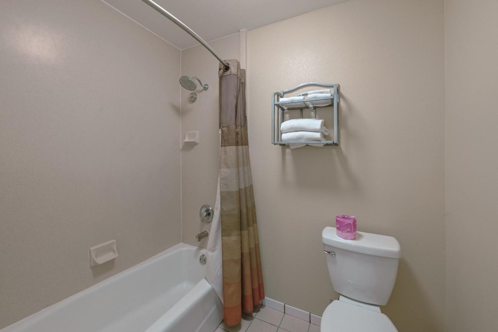 Gateway Inn And Suites San Francisco Sfo Airport Сан Бруно Екстериор снимка
